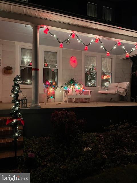 1516 Ridge Road Baltimore, MD 21228 - Photo 23 of 30 Inviting front porch