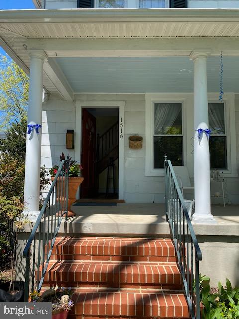 1516 Ridge Road Baltimore, MD 21228 - Photo 5 of 30 Inviting front porch
