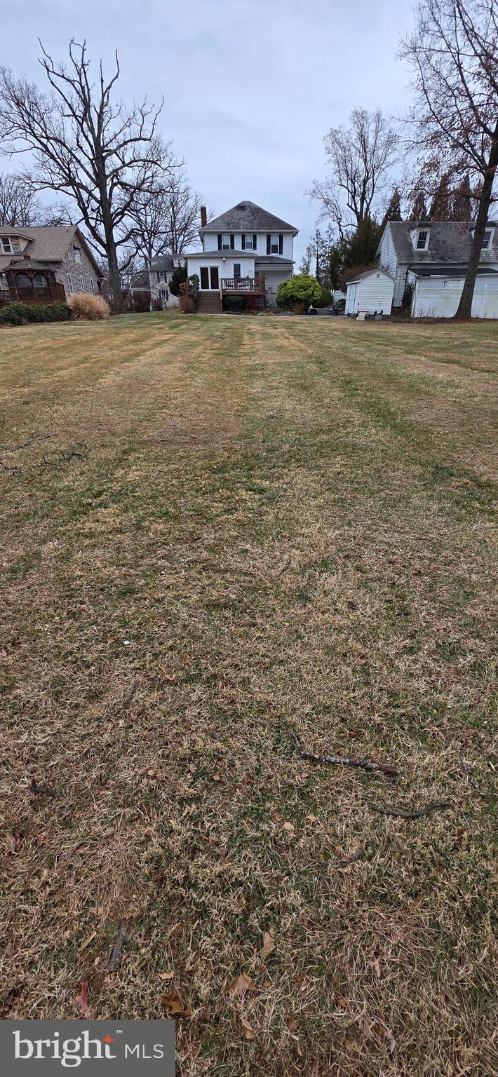 1516 Ridge Road Baltimore, MD 21228 - Photo 10 of 30 Huge backyard