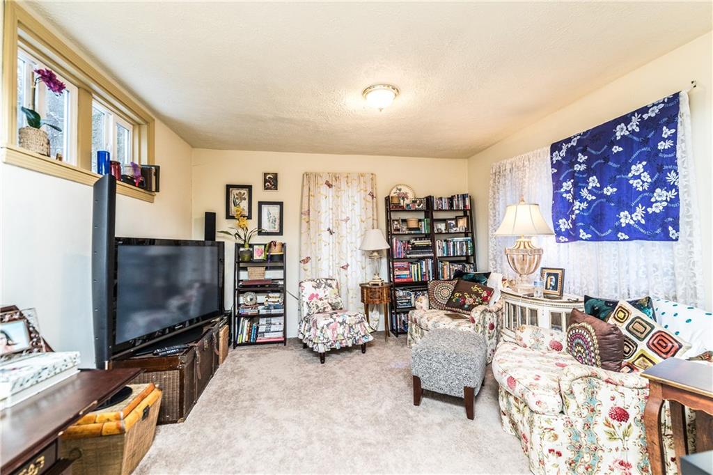 361 Siebert Road Pittsburgh, PA 15237 - Photo 11 of 24