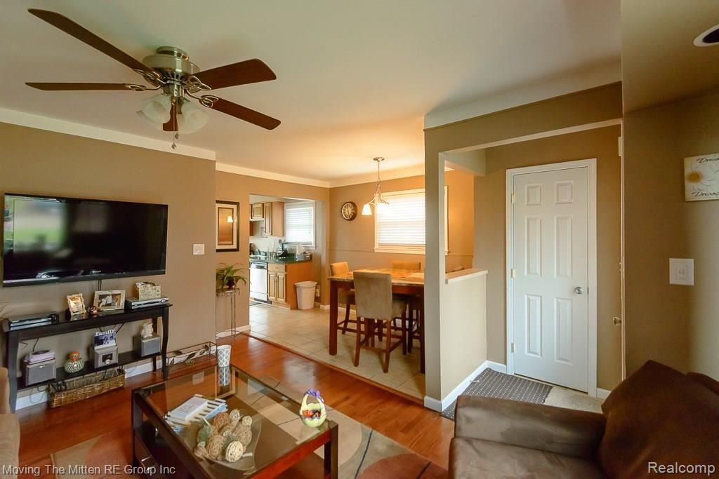 17504 Ray Street Riverview, MI 48193 - Photo 3 of 36 mtm_17504_ray-26.jpg