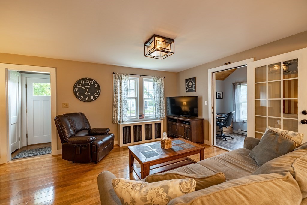 16 Maple Street Mendon, MA 01756 - Photo 13 of 42 Gallery Image 13