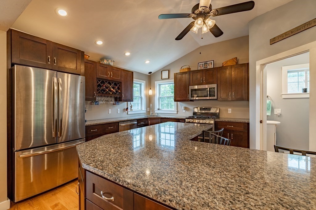16 Maple Street Mendon, MA 01756 - Photo 18 of 42 Gallery Image 18