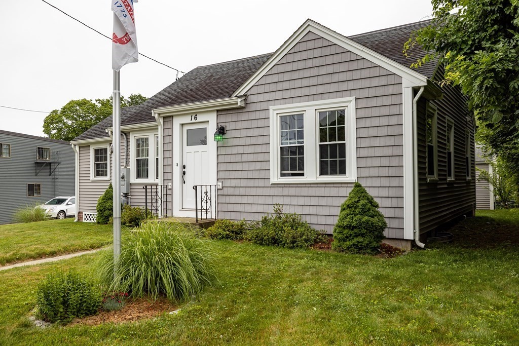 16 Maple Street Mendon, MA 01756 - Photo 3 of 42 Gallery Image 3