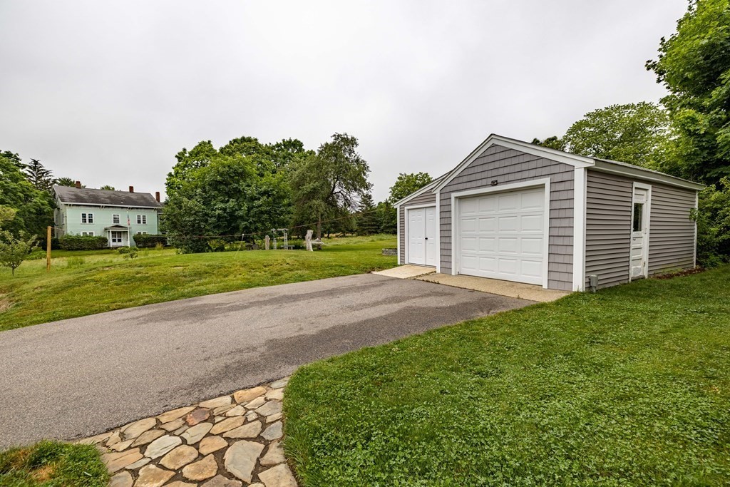 16 Maple Street Mendon, MA 01756 - Photo 4 of 42 Gallery Image 4
