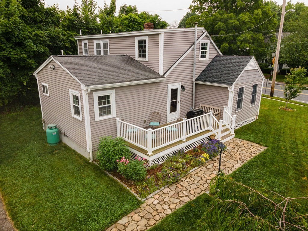16 Maple Street Mendon, MA 01756 - Photo 7 of 42 Gallery Image 7