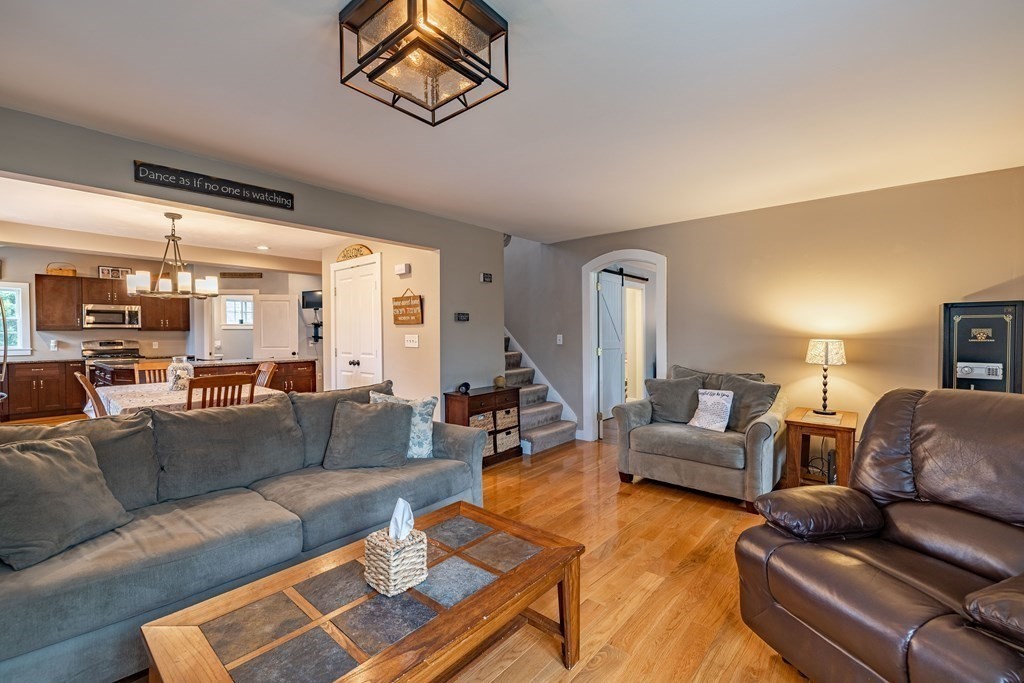 16 Maple Street Mendon, MA 01756 - Photo 10 of 42 Gallery Image 10