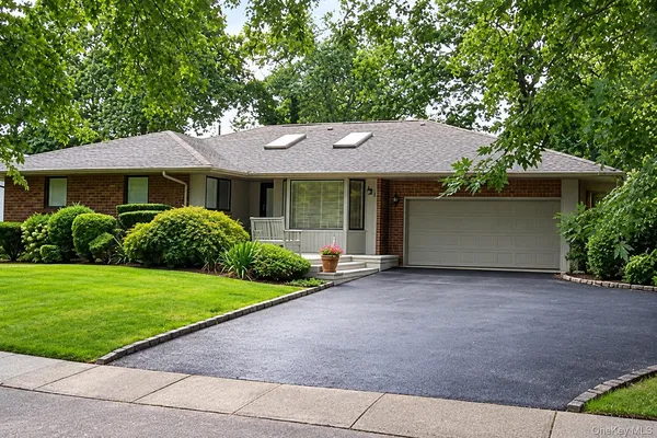 $1,448,000 | 134 Maytime Drive, Jericho, NY 11753