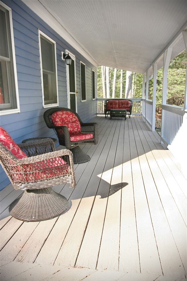 127 Mica Point Road Barrington, NH 03825 - Photo 3 of 30