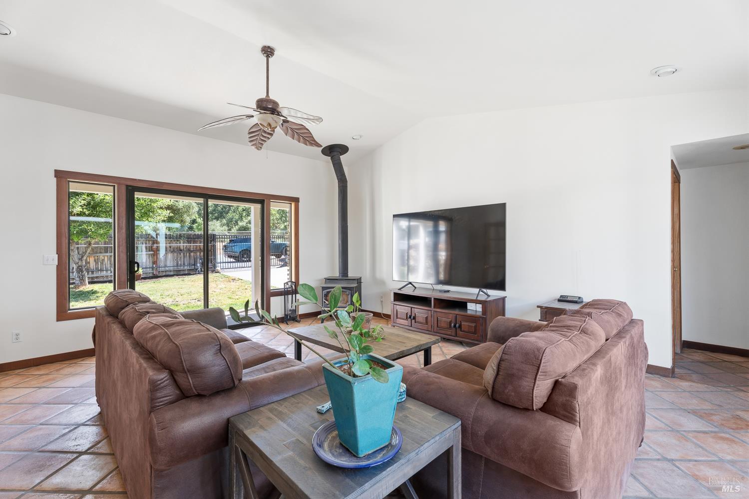 2260 Old River Road Ukiah, CA 95482 - Photo 26 of 29 a living room with furniture and a window