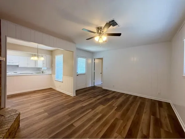 $1,200 | 1919 Yarborough Drive, Sherman, TX 75092