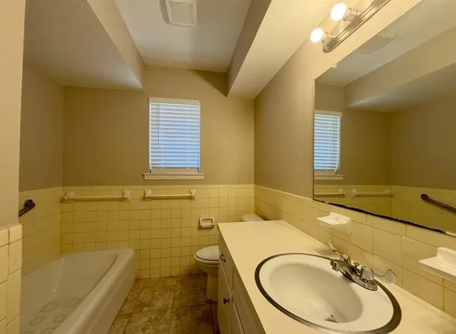 $1,200 | 1919 Yarborough Drive, Sherman, TX 75092