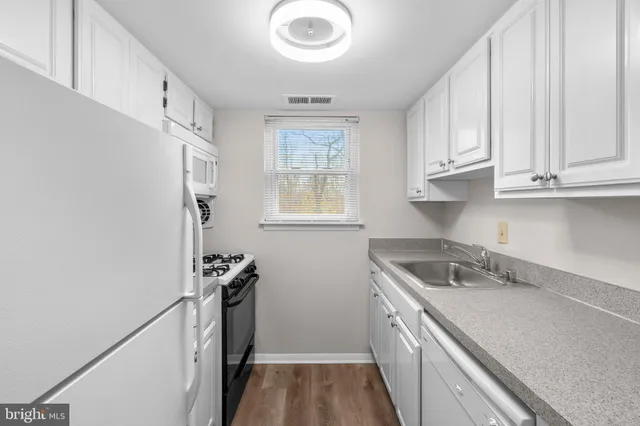 $1,550 | 3614 Court House Drive, Unit 3D, Ellicott City, MD 21043