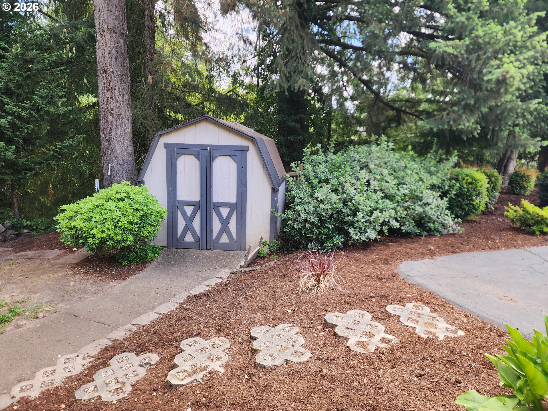26383 South Meridian Road Aurora, OR 97002 - Photo 32 of 46 Driveway