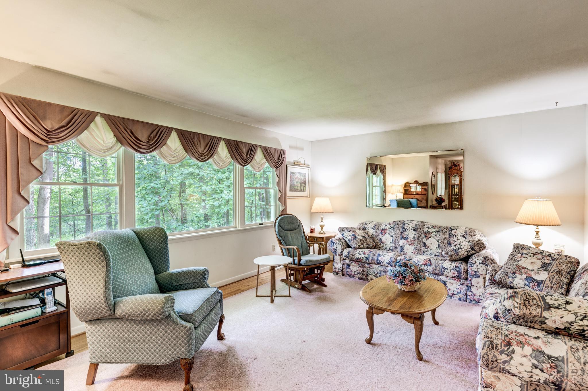 1805 Harvey Yingling Road Manchester, MD 21102 - Photo 4 of 34 Formal living room with gleaming hardwood floors!