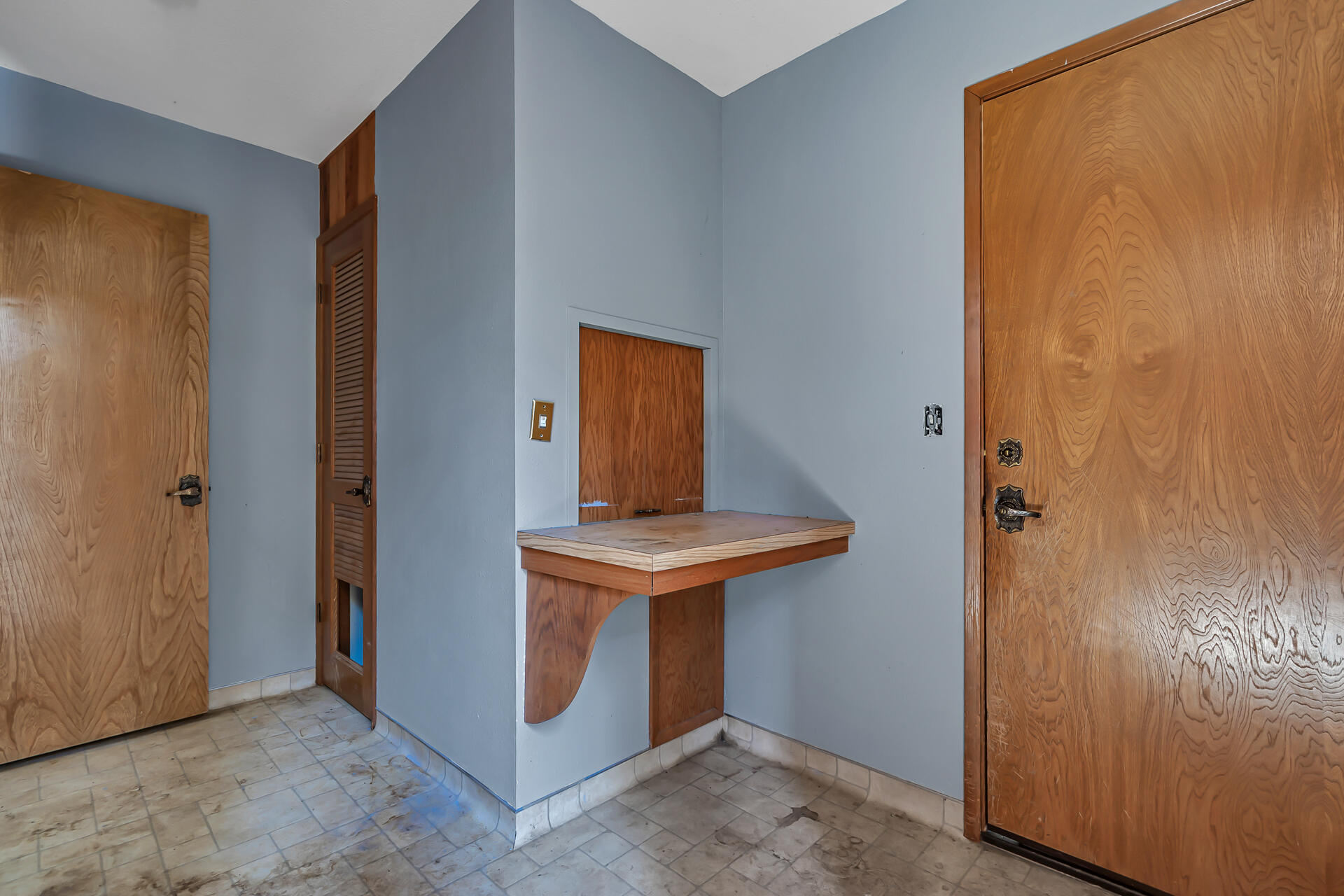 15368 Star Flower Road Oak Run, CA 96069 - Photo 44 of 63 a room with a door