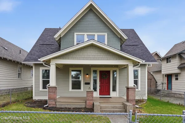 $345,000 | 710 East Illinois Avenue, Spokane, WA 99207