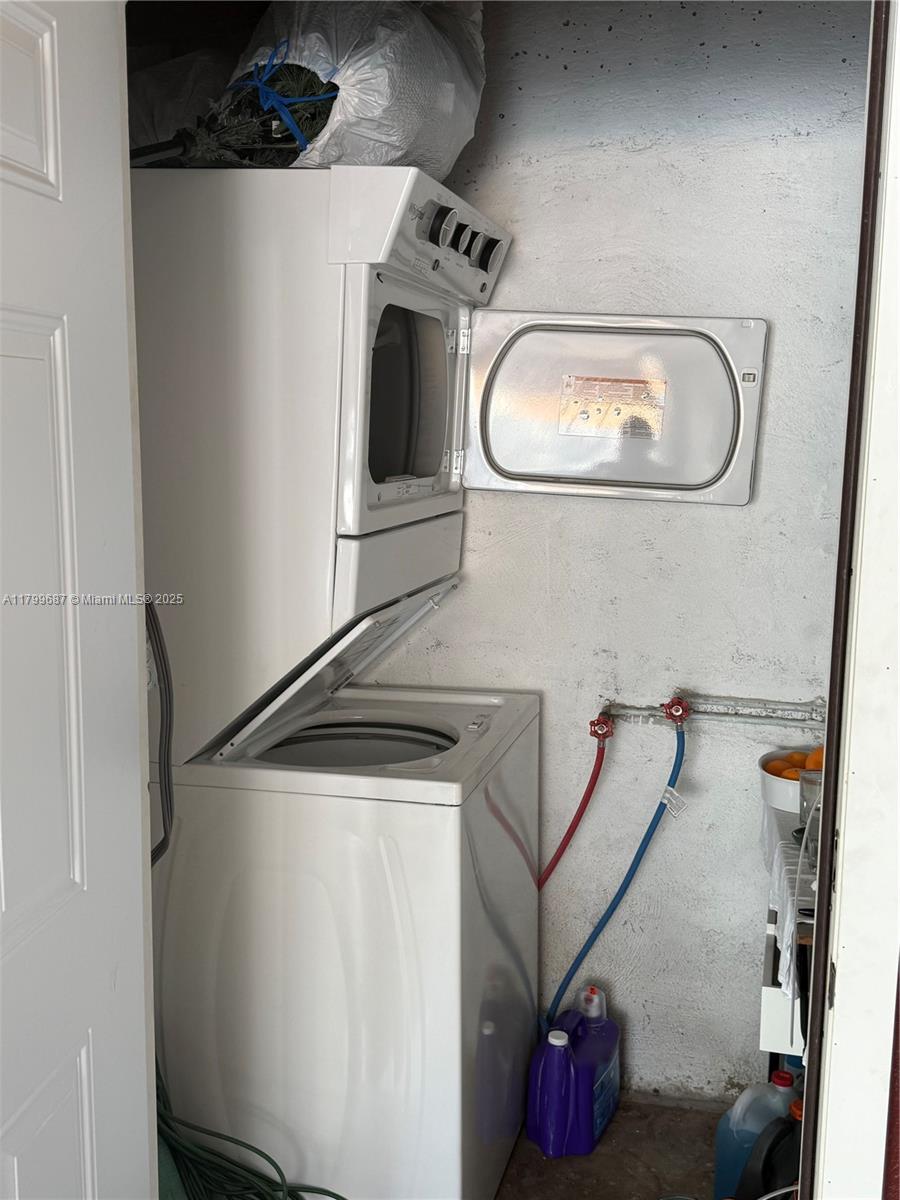 2340 Service Road Opa-Locka, FL 33054 - Photo 19 of 29 a utility room with dryer and washer
