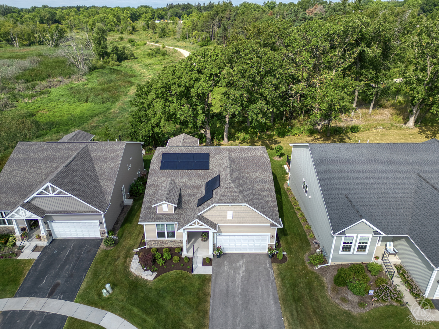 824 Spring Drive Lindenhurst, IL 60046 - Photo 3 of 26