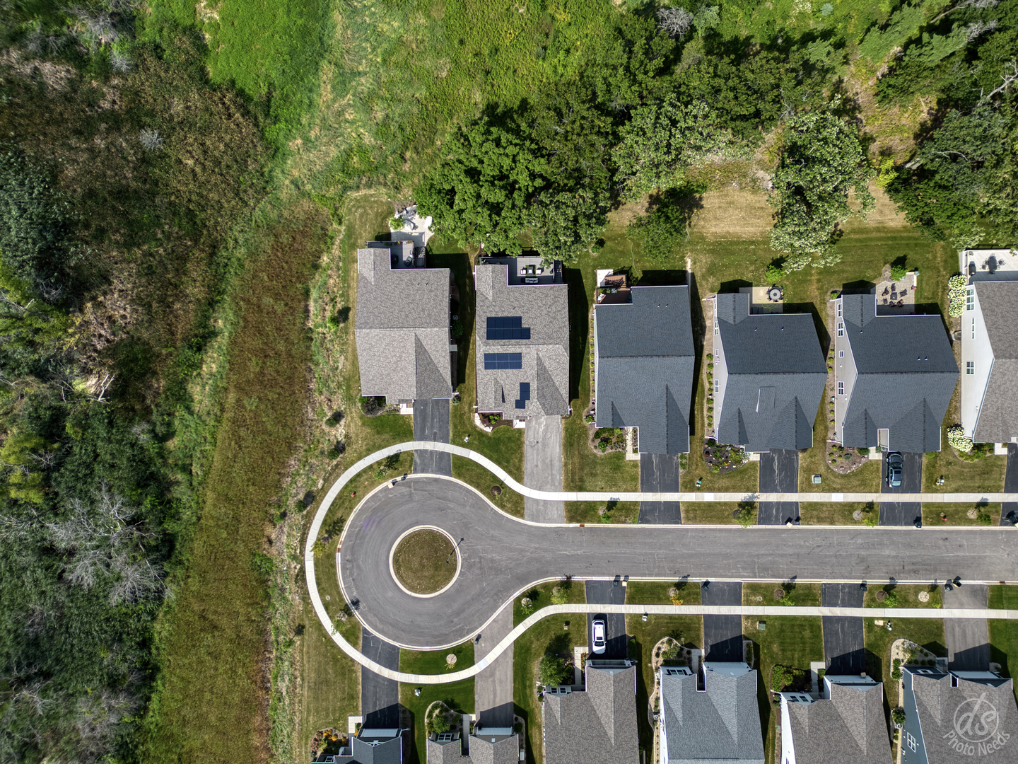 824 Spring Drive Lindenhurst, IL 60046 - Photo 5 of 26