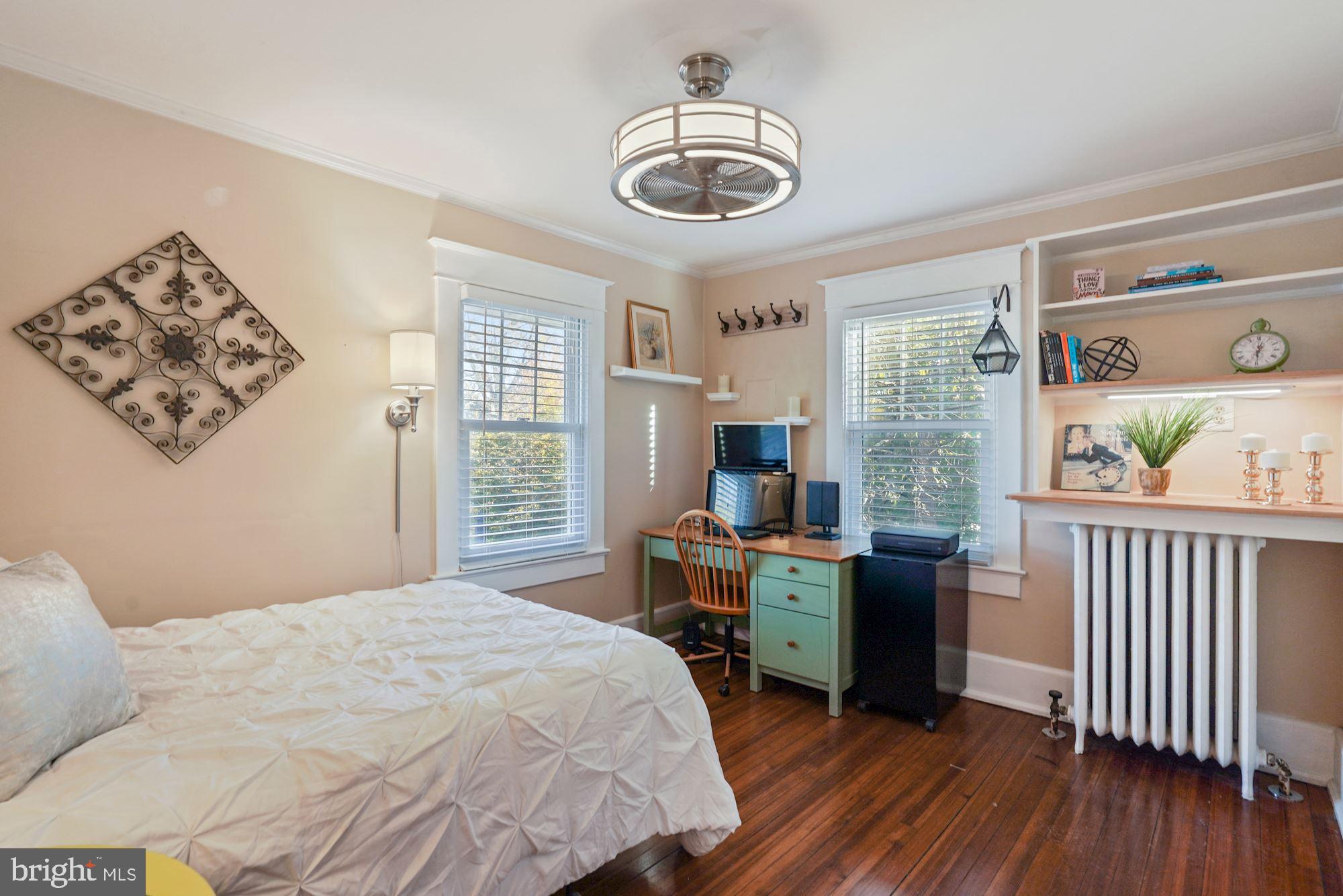 3320 2nd Road North Arlington, VA 22201 - Photo 14 of 31 Spacious second bedroom