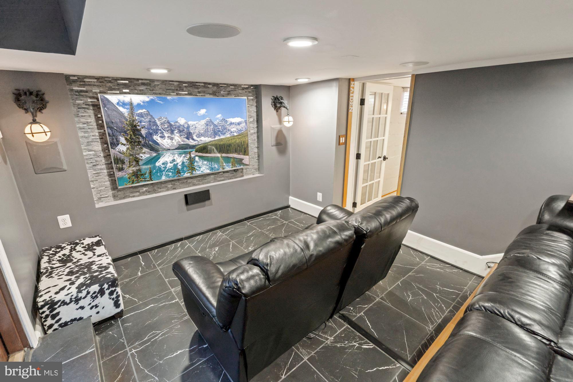 3320 2nd Road North Arlington, VA 22201 - Photo 23 of 31 Sound system & lighting add atmosphere