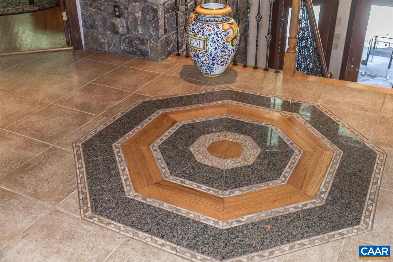 927 Old Garth Road Charlottesville, VA 22901 - Photo 10 of 48 Gallery Image 10