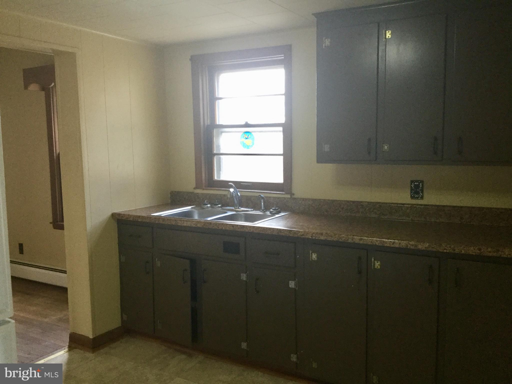 14457 Edgemont Road Smithsburg, MD 21783 - Photo 7 of 22 KITCHEN
