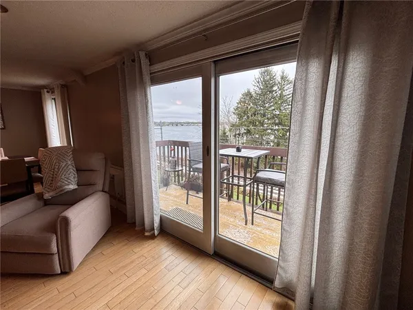 $2,100 | 4162 Post Road, Unit 15, Warwick, RI 02818