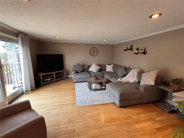 $2,100 | 4162 Post Road, Unit 15, Warwick, RI 02818