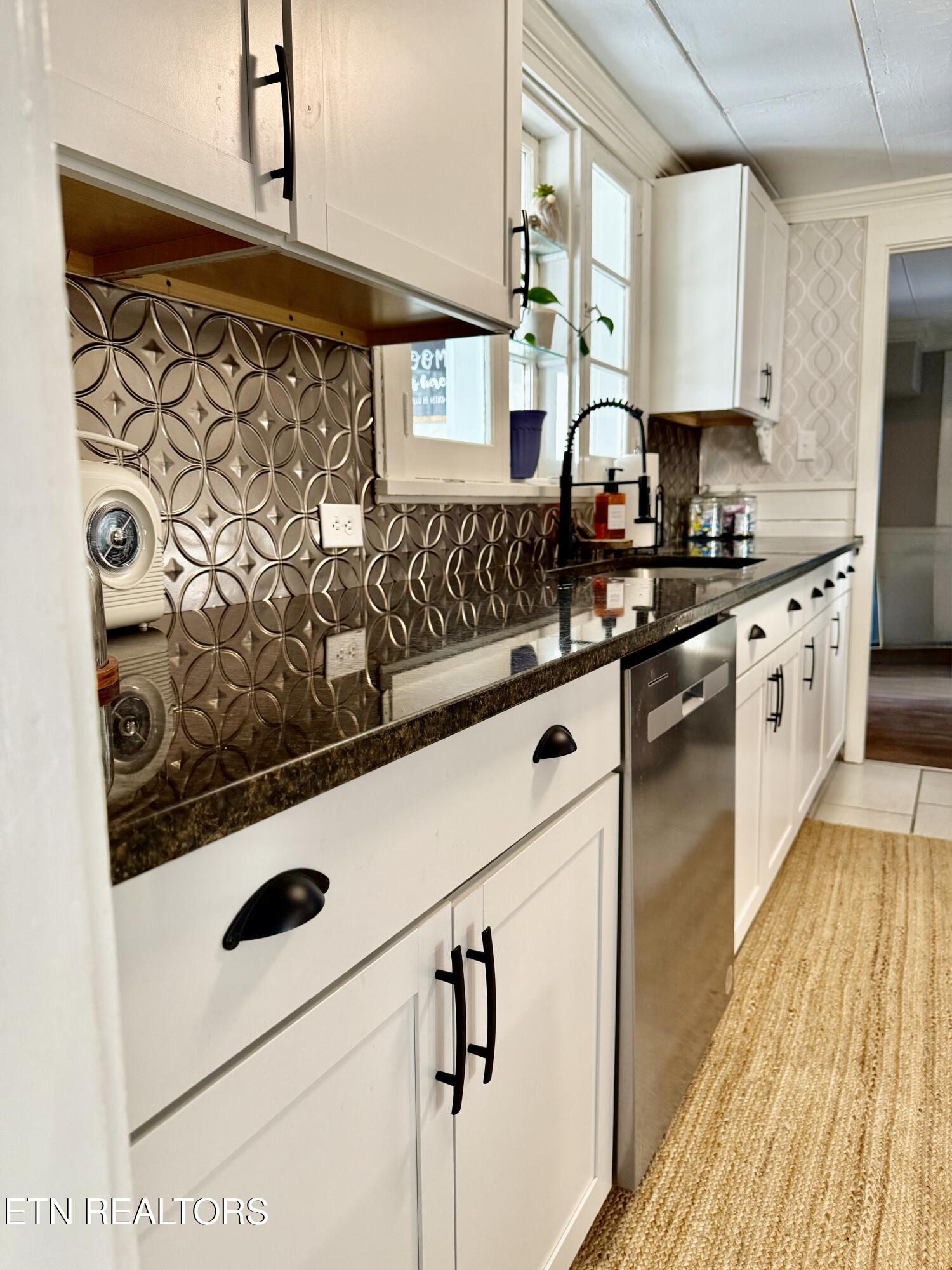 44 West Norris Road Norris, TN 37828 - Photo 13 of 49 IMG_7517