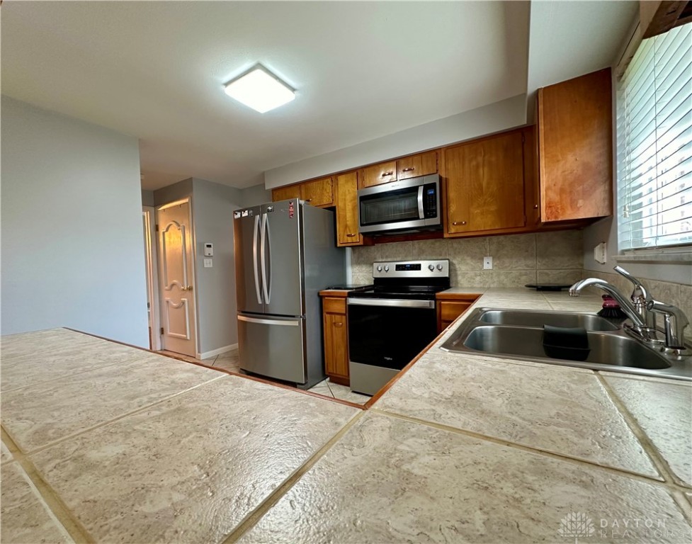 2253 East Whipp Road Kettering, OH 45440 - Photo 10 of 35 Gallery Image 10