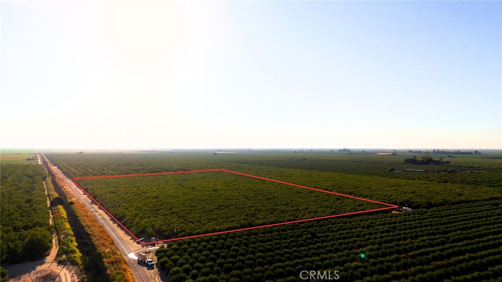 0 Rd 18 & Ave 16 Madera, CA 93637 - Photo 5 of 9 a view of an outdoor space and a yard