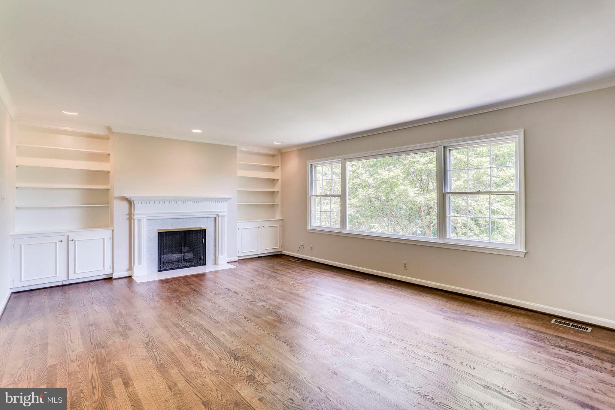 2307 North Glebe Road Arlington, VA 22207 - Photo 17 of 35 Upper level family room