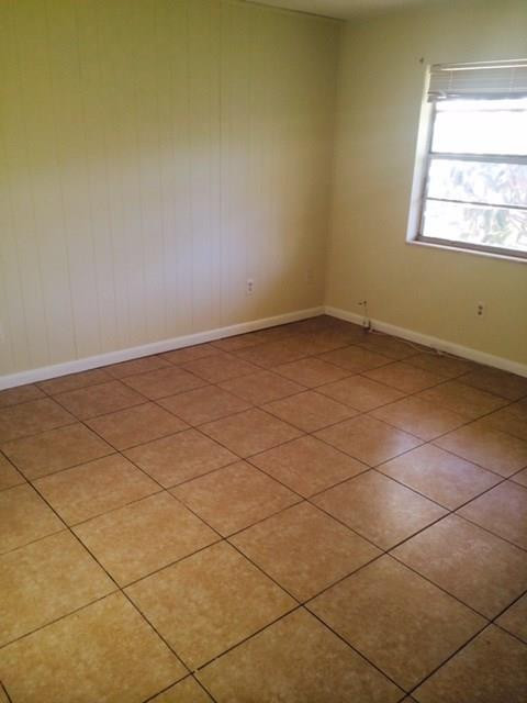 3091 Ford Road Lake Worth Beach, FL 33461 - Photo 5 of 8 Photo 5