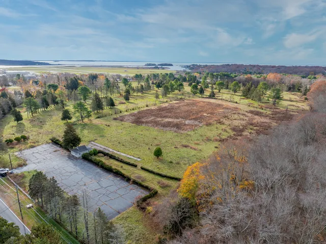 $5,000,000 | 119 High Rock Road, Groton, CT 06340