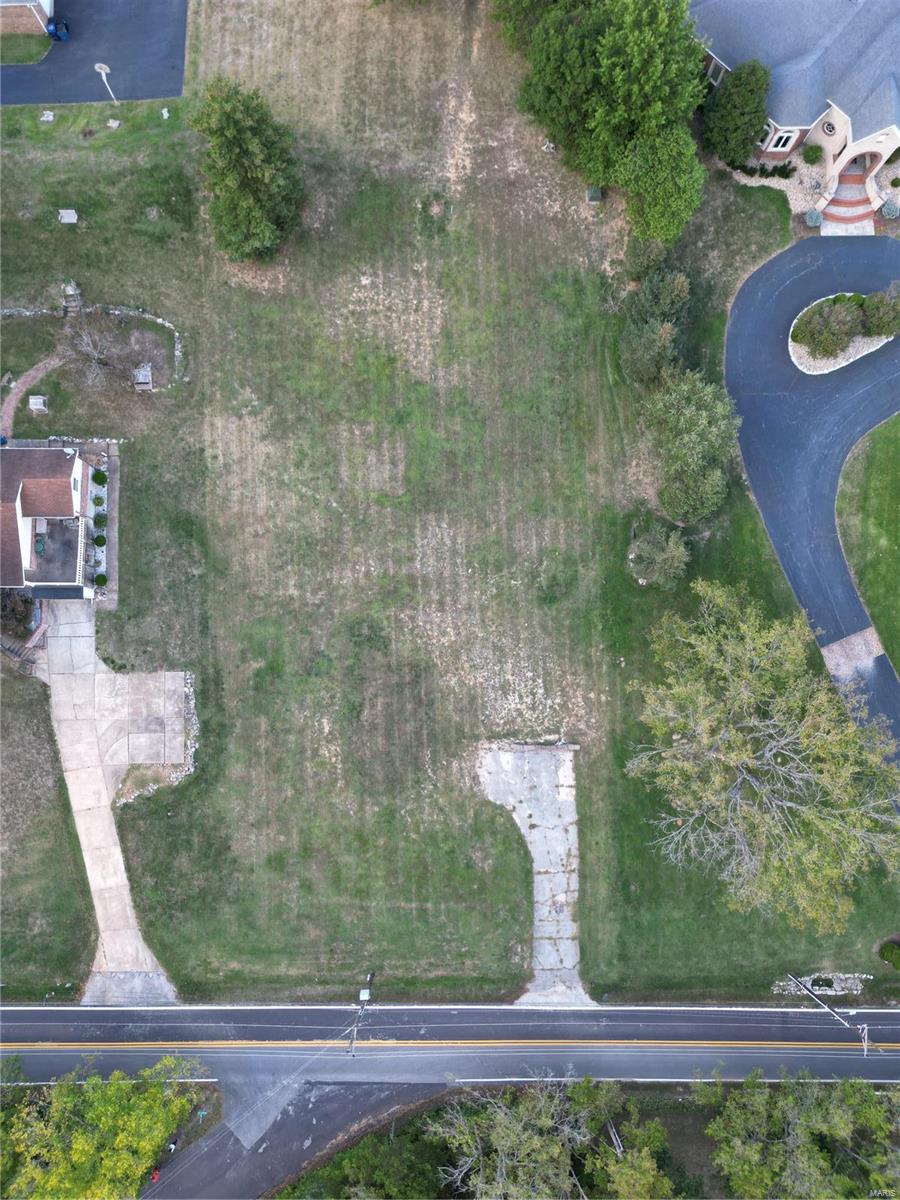 10075 Bauer Road St. Louis, MO 63128 - Photo 3 of 6 Gallery Image 3