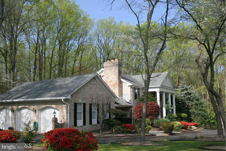 11376 Old Hopkins Road Clarksville, MD 21029 - Photo 2 of 31