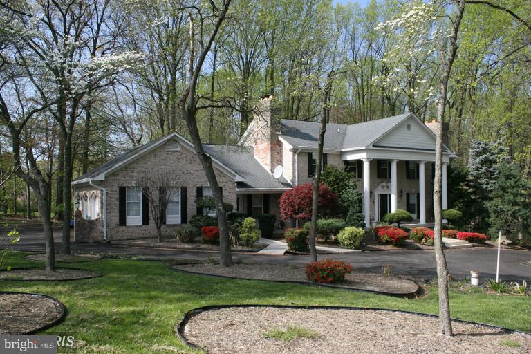 11376 Old Hopkins Road Clarksville, MD 21029 - Photo 3 of 31