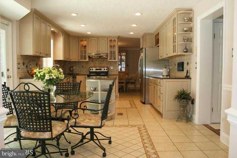 11376 Old Hopkins Road Clarksville, MD 21029 - Photo 7 of 31