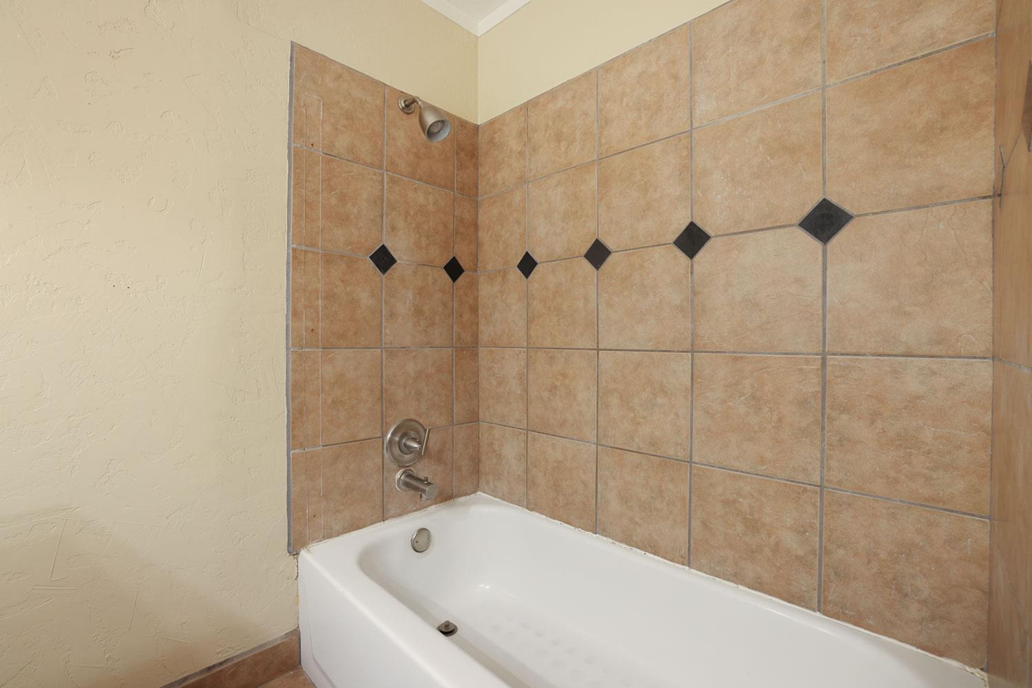 710 West Turner Road Lodi, CA 95240 - Photo 14 of 43 Gallery Image 14