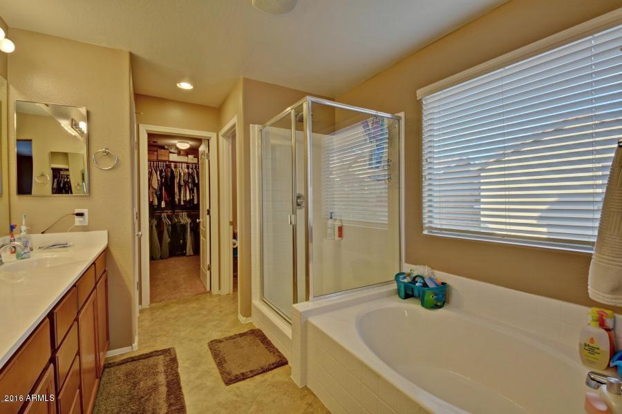 2065 South Martingale Road Gilbert, AZ 85295 - Photo 17 of 28 20160812155105549456000000-o