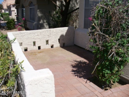 4132 East Frye Road Phoenix, AZ 85048 - Photo 17 of 17 Front Patio