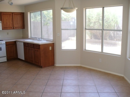 4132 East Frye Road Phoenix, AZ 85048 - Photo 5 of 17 Breakfast Nook