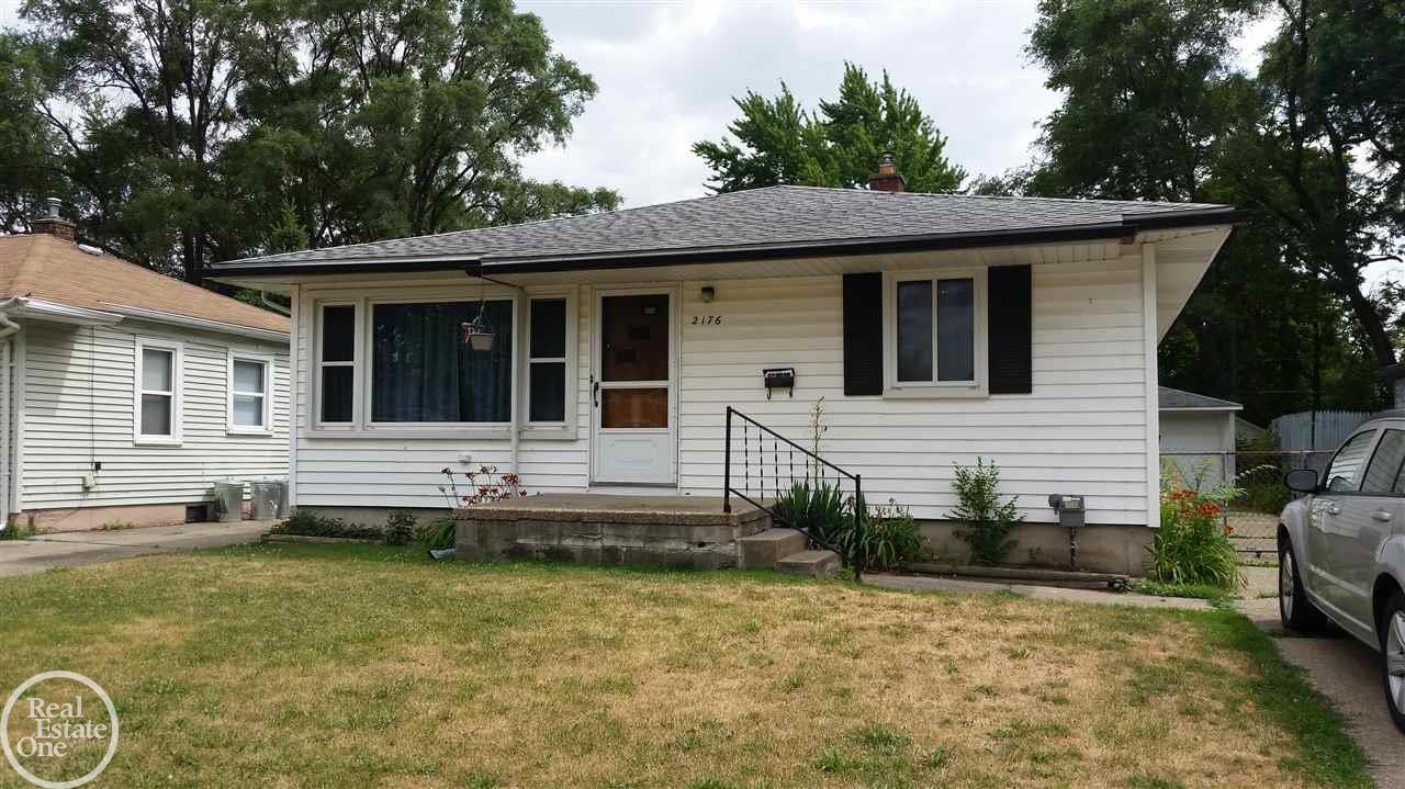 2176 Rome Avenue Warren, MI 48091 - Photo 1 of 20 31296830.JPG