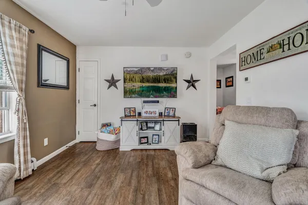 $370,000 | 16 Death Valley Road, Minot, ME 04258