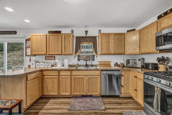 $370,000 | 16 Death Valley Road, Minot, ME 04258