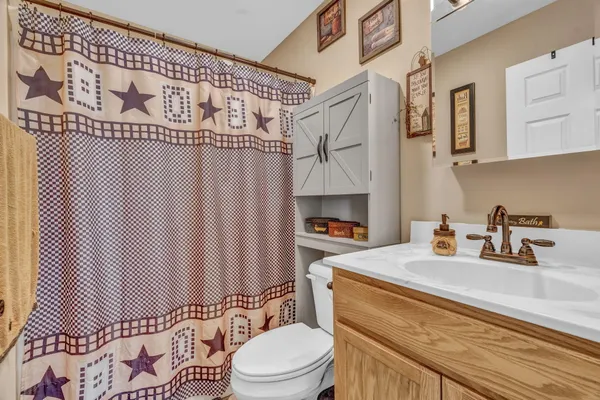 $370,000 | 16 Death Valley Road, Minot, ME 04258