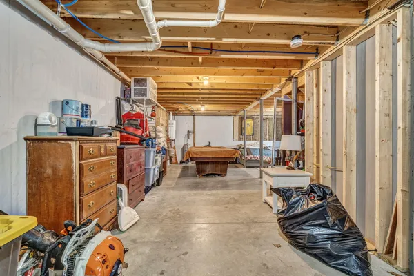 $370,000 | 16 Death Valley Road, Minot, ME 04258