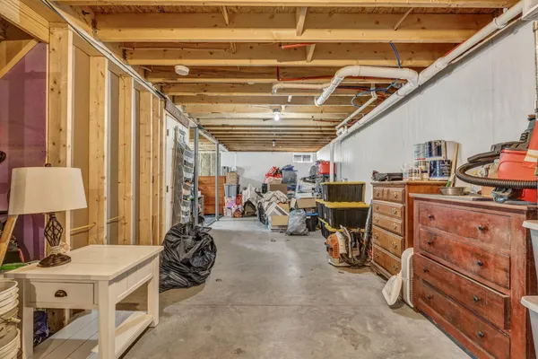 $370,000 | 16 Death Valley Road, Minot, ME 04258